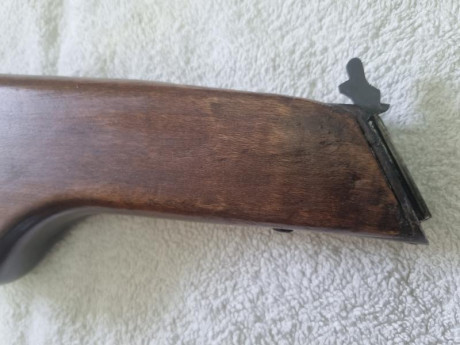Se vende replica de culata de Pistola MAUSER c96, la han retocado al cambiar el enganché. Precio 95 euros 12