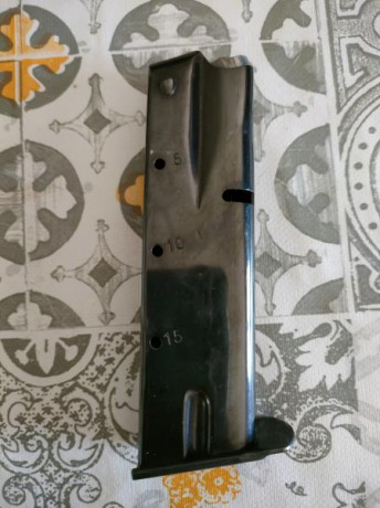 Buenas tardes, removiendo en el baúl de los recuerdos he encontrado un cargador de pistola Star modelo 02