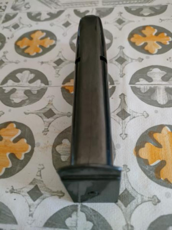 Buenas tardes, removiendo en el baúl de los recuerdos he encontrado un cargador de pistola Star modelo 11