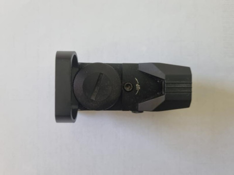 Se vende visor PUNTO ROJO de airsoft prácticamente nuevo. Precio 10 euros. Tlf.607609326. 01