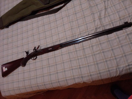 Vendo rifle  maximilian (y pensilvania) de AMR con llave L&R, cañon pesado, calibre . 54. 450 euros, 01