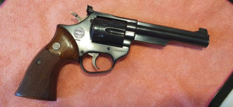 Vendo Revolver Astra modelo Cádix cal. 38s. Cañon 5" guiado en F. Interesados 636 111 985 02