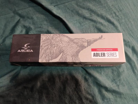 Pongo a la venta este visor de batida Arcea Adler 1-8x24, con tubo de 30 mm y retícula 4A iluminada ( 10