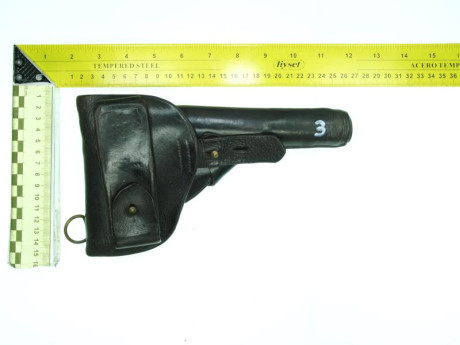 Se ofrecen las siguientes  Fundas  Cuero Originales  de armas cortas.

Desconozco modelos exactos, ya 21