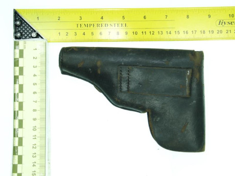 Se ofrecen las siguientes  Fundas  Cuero Originales  de armas cortas.

Desconozco modelos exactos, ya 41
