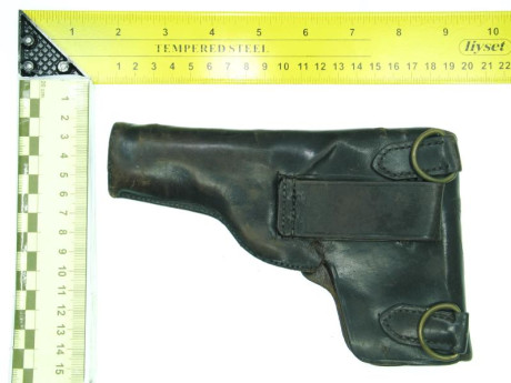 Se ofrecen las siguientes  Fundas  Cuero Originales  de armas cortas.

Desconozco modelos exactos, ya 61