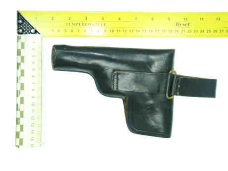 Se ofrecen las siguientes  Fundas  Cuero Originales  de armas cortas.

Desconozco modelos exactos, ya 71