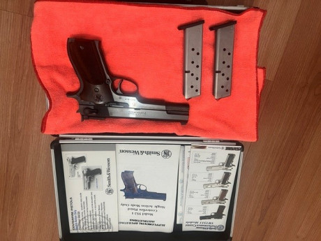Se vende Pistola 9 mm S&W 952-1 en muy buen estado como se puede ver en las fotos es de 5 pulgadas. 02