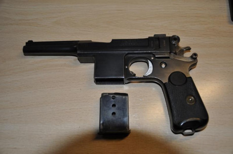 Hola a todos vando mi begmann, hay poco que decir de este arma, el estado se ve prefecto en las fotos, 01