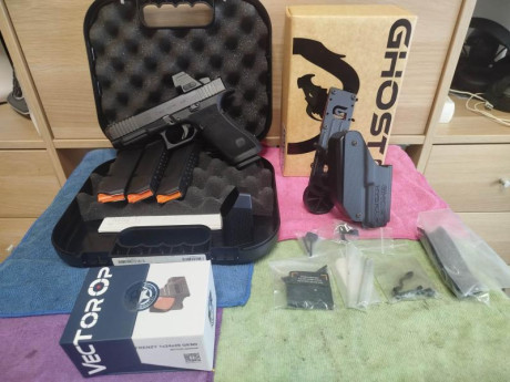 Vendo Glock 17 Gen 6 más equipo de Recorridos de Tiro recientemente comprado ( abril 2026 ) por abandono 01