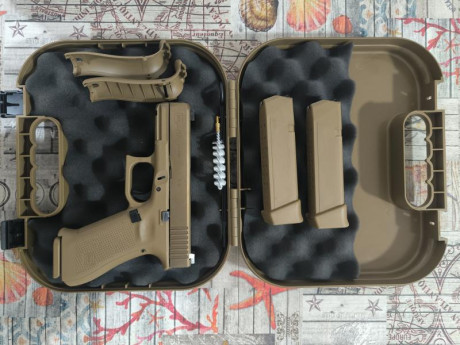 Se vende glock 19x 550€ 3 cargadores originales y miras nocturnas , el arma esta en Tortosa(Tarragona) 00