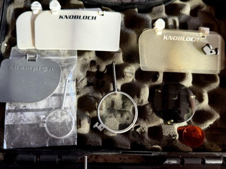 Hola a todos, vendo unas gafas de tiro marca Knobloch para carabina y para pistola. Tienen las dos posibilidades 11