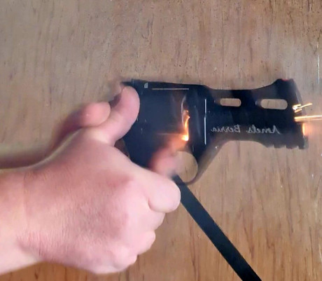 ¡SE VENDE REVOLVER CHIAPPA RHINO 40DS (.357 MAGNUM)! 

​Revólver único, con un diseño brutal y un control 01