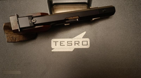 Hola a todos.

En venta una TESRO TS22 2 en excelente estado.
Empuñadura talla M sin tocar.
Guiada en 12