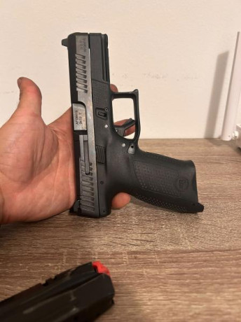 Se vende CZ P-10 C Optics Ready (OR) en excelente estado de funcionamiento y conservación, utilizada exclusivamente 02