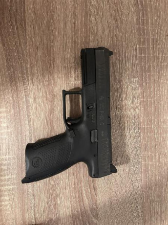 Se vende CZ P-10 C Optics Ready (OR) en excelente estado de funcionamiento y conservación, utilizada exclusivamente 00