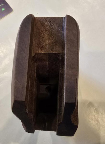 Por jubilacion vendo tambien esta cacha para la Walther GSP que vendo en la seccion de pistolas.
Es regulable 10