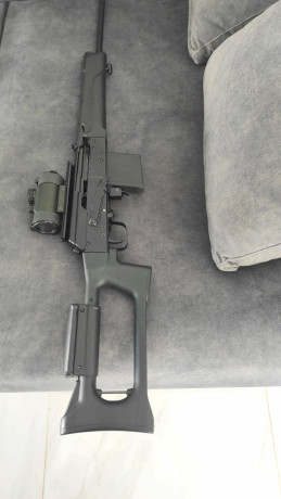En perfecto estado de funcionamiento y en buenas condiciones, pero recuerde que estas armas Rusas no están 20
