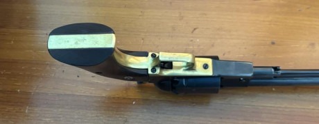 Se ofrece un magnífico Ruger Old Army cal 44, en realidad es un 45 , bola 0,457 , como nuevo, muy poco 02