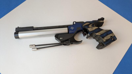 Hola a todos,

Vendo pistola PCP MatchGuns MG1E electrónica en perfectas condiciones. La vendo con 2 cachas 32