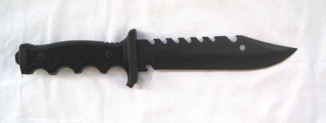 VENDO:

 ..   DOS CUCHILLOS DE SUPERVIVENCIA .- Para cumplir con la Legislación de Armas vigente en ESPAÑA 20