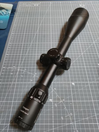 Nuevo y sin estrenar, por quitarme exceso de material. Viene con su caja y accesorios originales, salvo 01