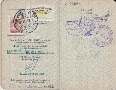  EN RECUERDO Y HOMENAJE A LOS QUE YA NO ESTÁN. 

Si pones en  GOOGLE    PASAPORTES EN LA MEMORIA   da 162