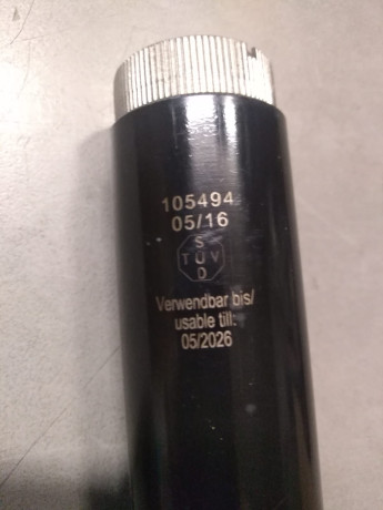 Se vende por 500 euros carabina de aire comprimido Hammerli AR20.potencia 16 julios.calibre 4.5. se vende 42