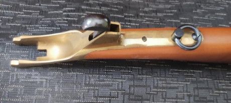 SE VENDE CULATA PARA REVOLVER DE AVANCARGA.
FABRICADO EN MADERA Y LATÓN. 
ESTADO DE CONSERVACIÓN NUEVO 22