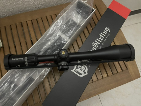 Se vende visor Nikko stirling Diamod LR 10-40X56 completamente nuevo solo probado con 40 disparos en una 01