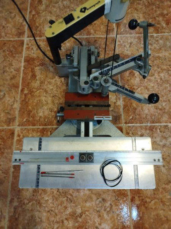 Vendo pantografo gravograph IM3 con motor, con fresa de 150º, añado otra fresa de 120º, una correa de 01