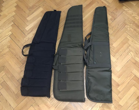  Fundas Negras: 
 - Marca: Sidekick Professional 
- Longitud: 100cm 
- Anchura: 30cm 

 Fundas Verdes: 01