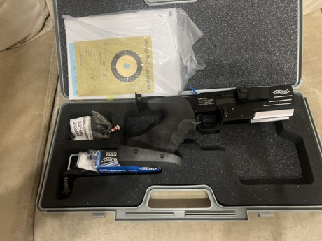 Se vende Walther SSP en perfecto estado, matricula 6xxx, cachas de tamaño M y tiene accesorio para practicar 01