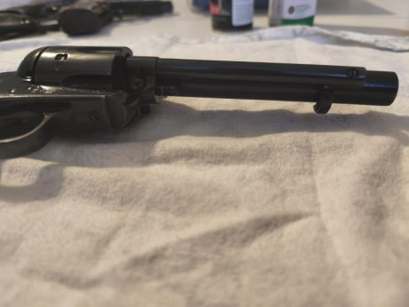 Vendo revolver Uberti Cattleman en calibre 357 Magnum /38 especial.
Se encuentra en un magnífico estado 21