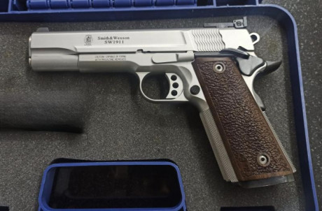 Vendo mi segunda arma, preparada para IPSC para división CLASSIC, Smith WESSON Pro Series 1911, calibre 20