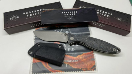 Navaja VENATOR Bastards Knives 250 €, NUEVA (Envio incluido)

 IMG_4820.JPEG 

 IMG_4819.JPEG  00