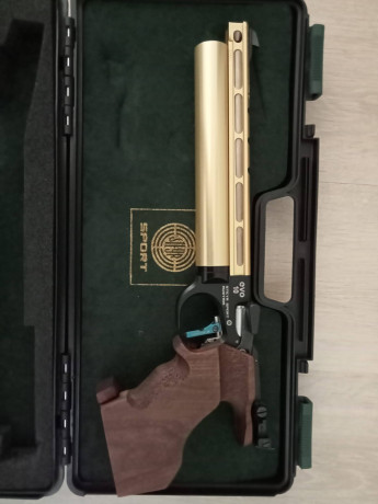 Vendo pistola de aire comprimido Steyr EVO 10 con cacha nueva, talla L, para diestro y sin modificar.

La 02