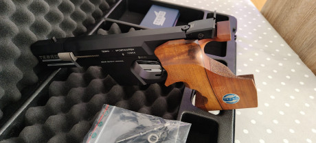 Lo dicho vendo mi pistola del 22LR es una TESRO TS22-2 de fabricacion alemana muy precisa con unos ajustes 00