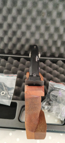 Lo dicho vendo mi pistola del 22LR es una TESRO TS22-2 de fabricacion alemana muy precisa con unos ajustes 12