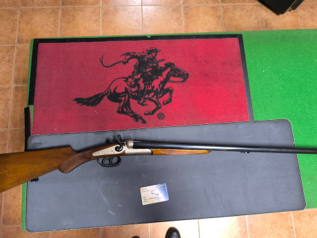 Un amigo mío vende dos escopetas antiguas recién restauradas completamente:

Escopeta ZABALA calibre 12. 01