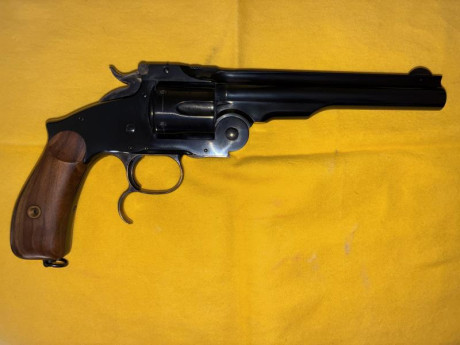 .44 Russian.

En Libro de Coleccionista de réplicas de armas de fuego antiguas.

1000 Euros + gastos de 01