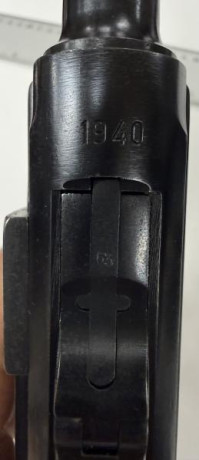 En venta Luger P08 fabricada por Mauser en 1940. Números coincidentes incluso en el cargador. 1.800€
En 20