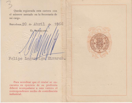  EN RECUERDO Y HOMENAJE A LOS QUE YA NO ESTÁN. 

Si pones en  GOOGLE    PASAPORTES EN LA MEMORIA   da 52