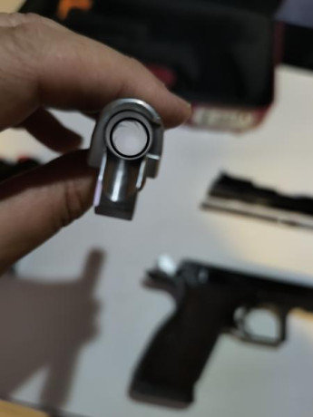 Vendo Tanfoglio Stock III con 2900 disparos. La pistola está impecable y es ideal para IPSC Production. 00