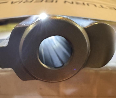 Buenos días,vendo revólver Smith Wesson 6 pulgadas,750 euros,un saludo. 00