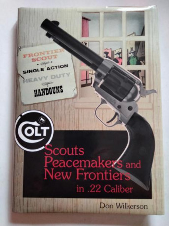 Hola, 
Voy a poner a la venta varios libros sobre armas COLT , empiezo con uno sobre los revolver tipo 171