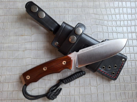 Buenas tardes compañeros,

Pongo a la venta estos cuchillos y navajas en perfecto estado

Portes dentro 11