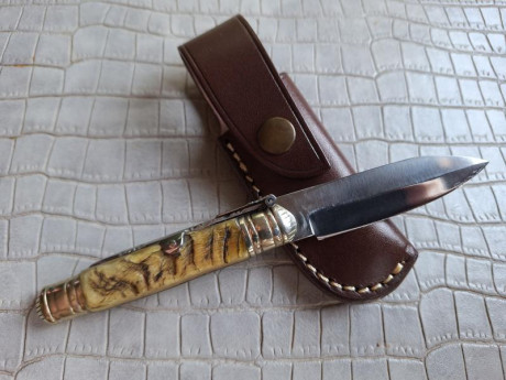 Buenas tardes compañeros,

Pongo a la venta estos cuchillos y navajas en perfecto estado

Portes dentro 101