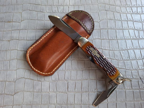 Buenas tardes compañeros,

Pongo a la venta estos cuchillos y navajas en perfecto estado

Portes dentro 52