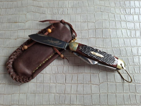 Buenas tardes compañeros,

Pongo a la venta estos cuchillos y navajas en perfecto estado

Portes dentro 152